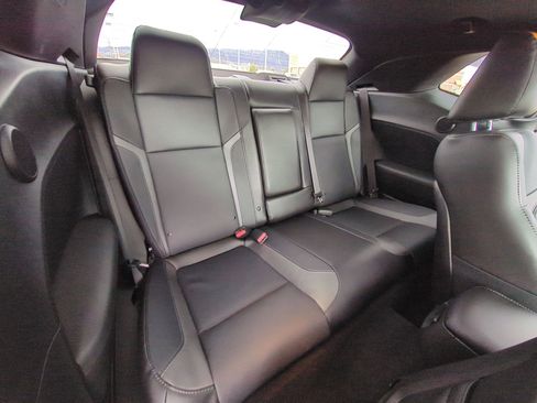 Used 2023 Dodge Challenger SXT w/ Plus Package image 34