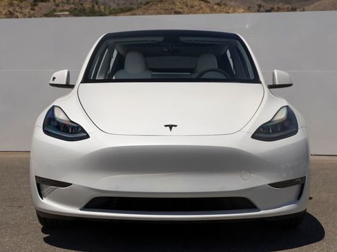 Used 2021 Tesla Model Y Performance AWD/4WD image 4