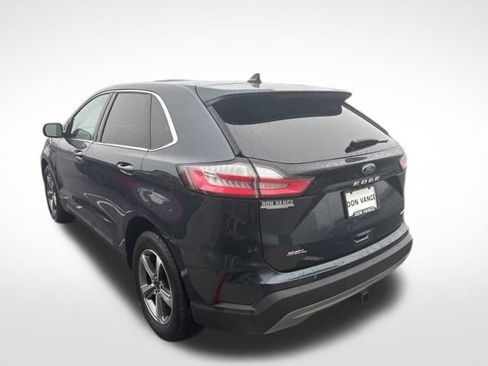 Used 2024 Ford Edge SEL w/ Convenience Package image 7