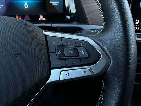 Used 2025 Volkswagen Atlas SE image 38