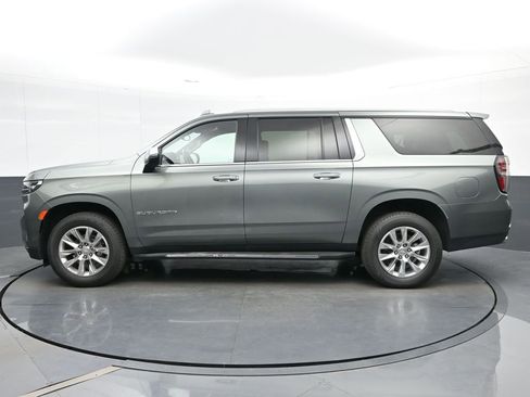 Used 2023 Chevrolet Suburban Premier AWD/4WD image 5