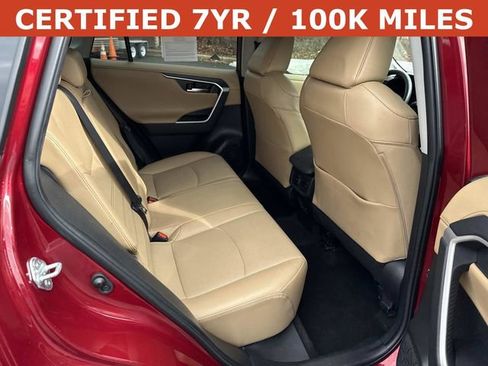 Used 2022 Toyota RAV4 Limited image 11