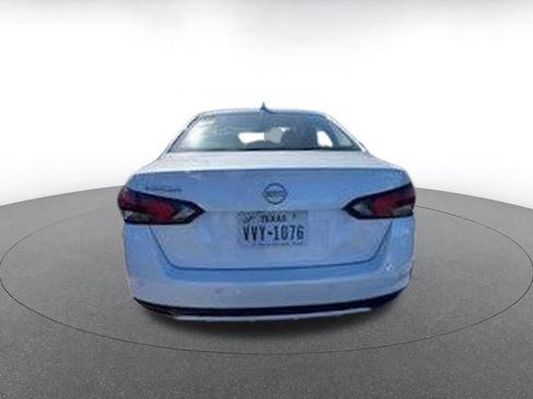 Used 2025 Nissan Versa SV image 6