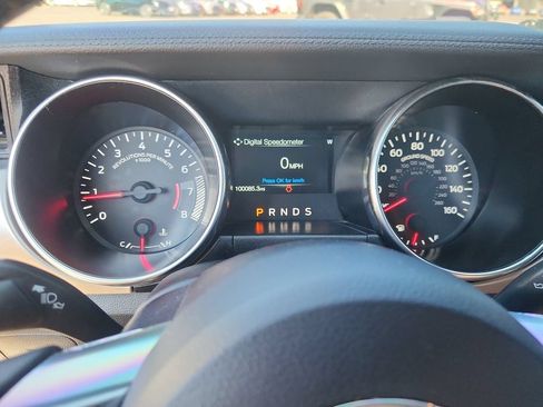 Used 2020 Ford Mustang Premium RWD image 17