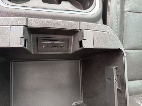 Used 2019 GMC Sierra 1500 SLT image 47