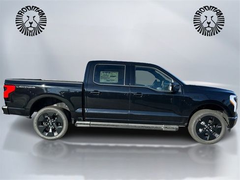 New 2025 Ford F150 Lightning Platinum w/ Dark Elements Package image 4