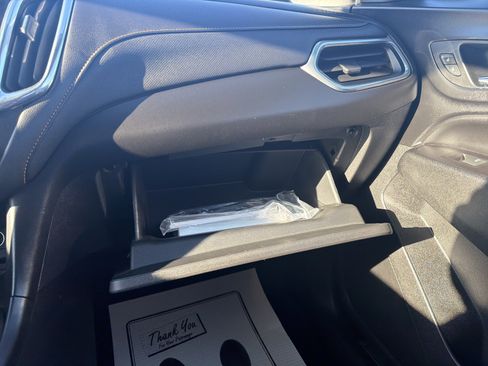 Used 2019 Chevrolet Equinox Premier image 29