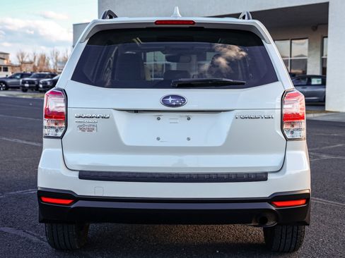 Used 2018 Subaru Forester 2.5i Premium w/ All-Weather Package image 5