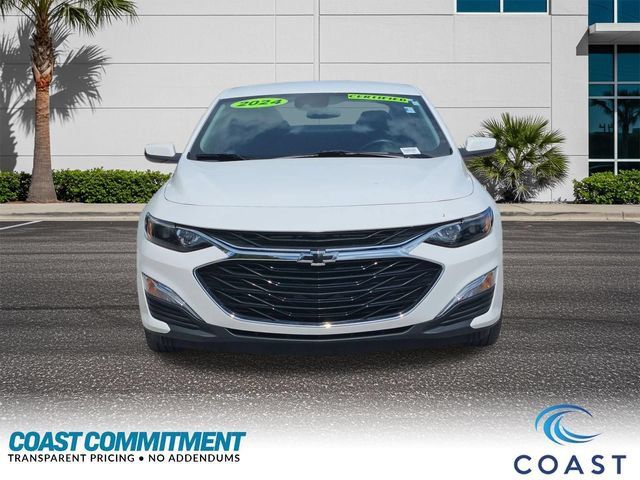 Used 2024 Chevrolet Malibu RS FWD image 2
