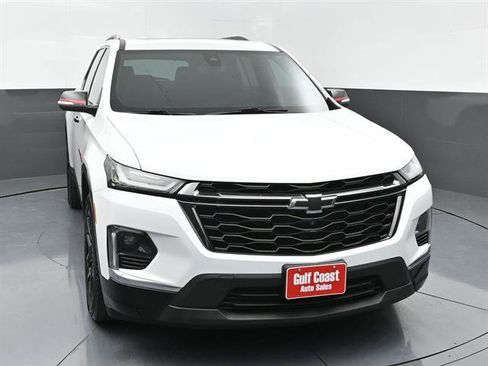 Used 2023 Chevrolet Traverse Premier w/ Redline Edition image 3