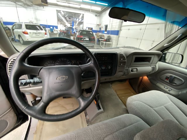 Used 1998 Chevrolet Silverado 3500 4x4 Extended Cab w/ Preferred Equipment Group 2 image 27