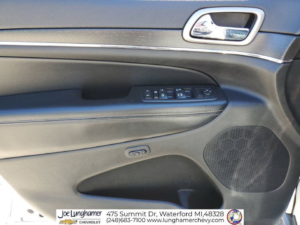 Used 2016 Jeep Grand Cherokee Limited AWD/4WD image 22