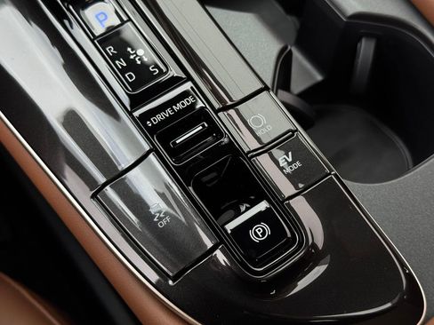 New 2026 Toyota Crown Signia AWD/4WD image 41