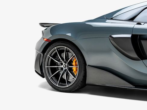 Used 2020 McLaren 600LT Spider RWD image 21