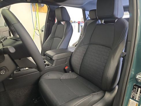 Used 2025 Toyota 4Runner TRD Off-Road Premium image 16