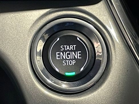 Used 2024 Chevrolet Trax LT w/ Driver Confidence Package image 27