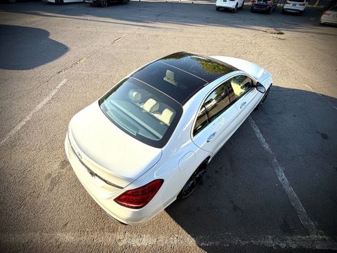 Used 2018 Mercedes-Benz C 300 Sedan w/ Premium Package image 7