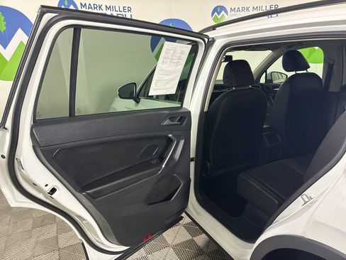 Used 2020 Volkswagen Tiguan SE w/ 3rd Row Seat Package AWD/4WD image 24
