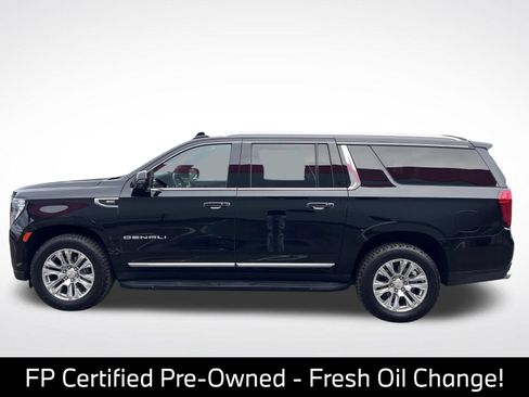Used 2024 GMC Yukon XL Denali AWD/4WD image 4