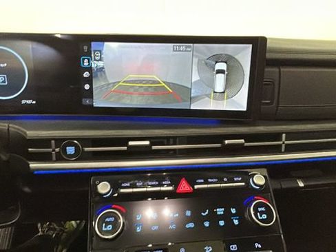 Used 2024 Hyundai Santa Fe Limited FWD image 24
