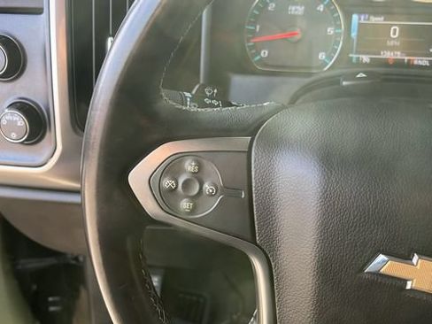 Used 2019 Chevrolet Silverado 1500 LT AWD/4WD image 9