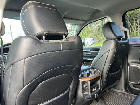 Used 2022 RAM 1500 Laramie AWD/4WD image 36