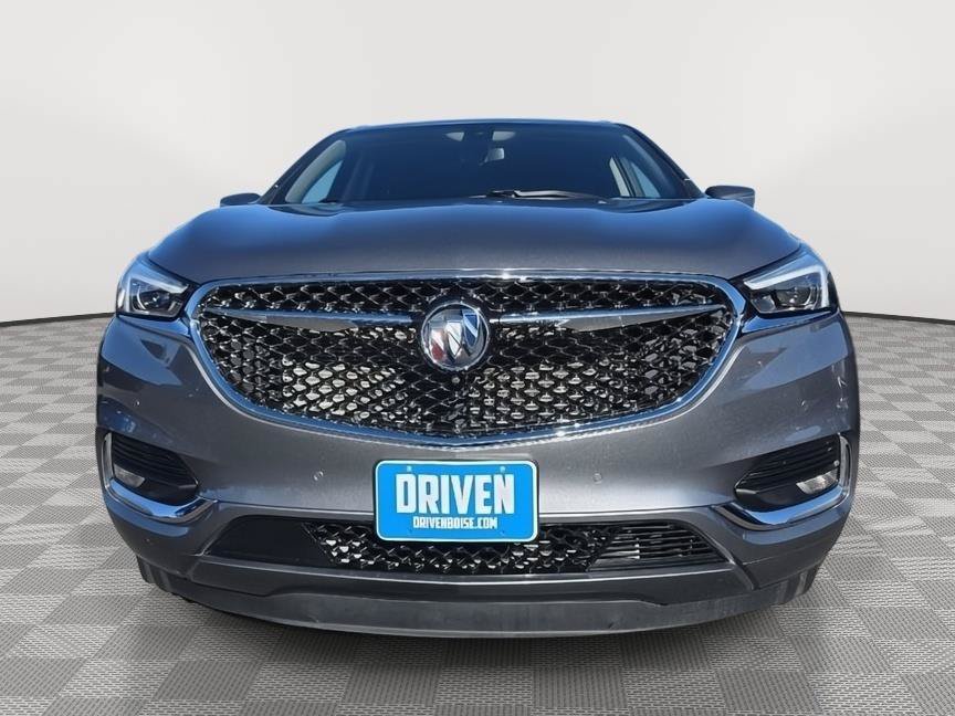 Used 2020 Buick Enclave Avenir w/ Avenir Technology Package AWD/4WD image 2