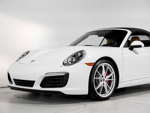 Used 2017 Porsche 911 Carrera S image 33
