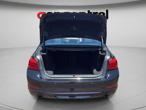 Used 2018 BMW 530i xDrive AWD/4WD image 25