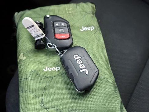 Used 2020 Jeep Wrangler Unlimited Sport S image 20