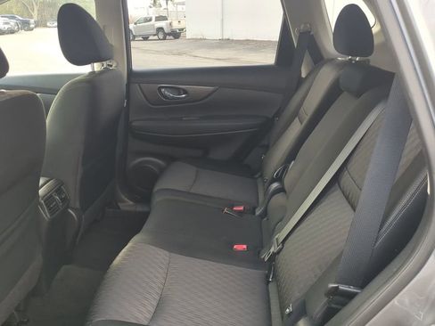 Certified 2019 Nissan Rogue SV w/ Sun & Sound Touring Package image 14