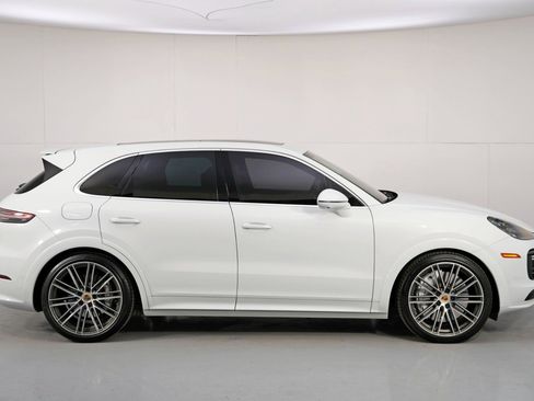 Used 2019 Porsche Cayenne Turbo image 57