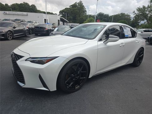 Used 2023 Lexus IS 300 w/ Comfort Package RWD image 6