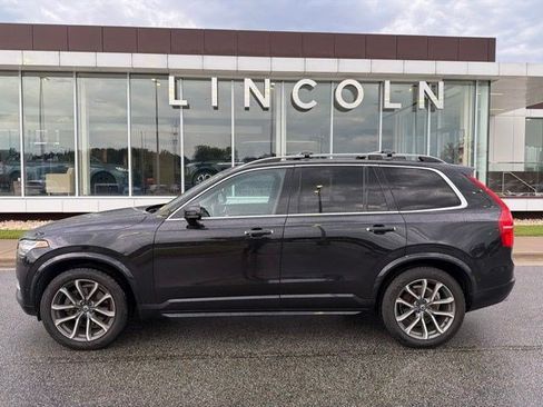 Used 2017 Volvo XC90 T6 Momentum w/ Vision Package AWD/4WD image 2