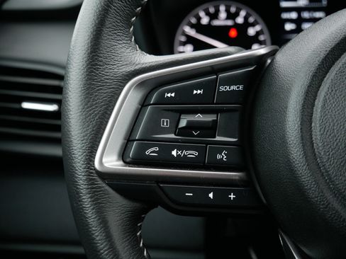 Used 2025 Subaru Outback Premium image 28