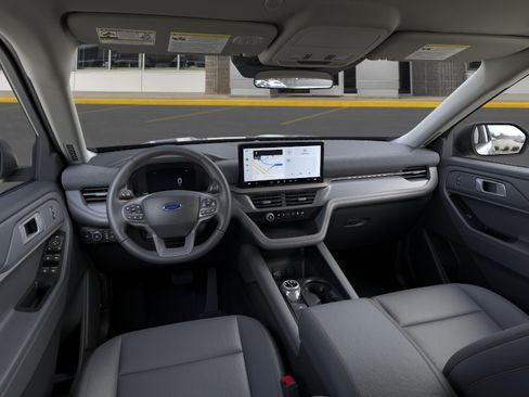 Used 2026 Ford Explorer Active w/ Active Comfort Package AWD/4WD image 9