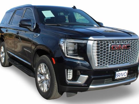 Used 2021 GMC Yukon Denali image 3