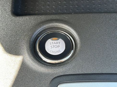 Certified 2020 Nissan Frontier PRO-4X w/ Pro-4x Utility Package image 33