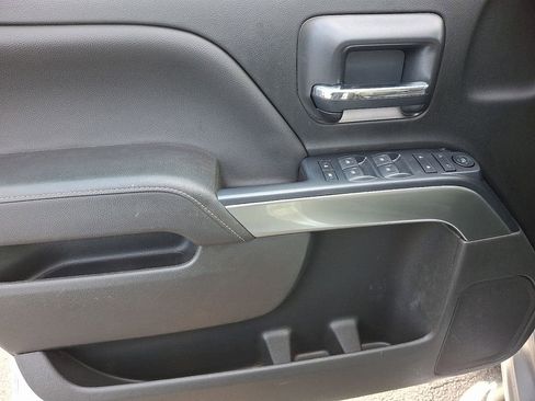 Used 2018 Chevrolet Silverado 1500 LT w/ All Star Edition image 12