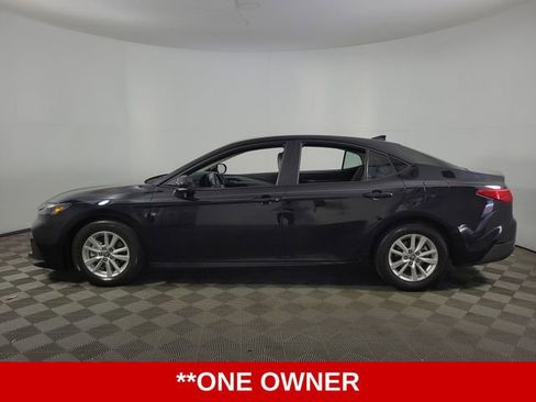 Used 2025 Toyota Camry LE w/ Convenience Package FWD image 5