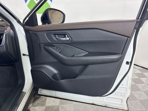 Used 2023 Nissan Rogue SL w/ SL Premium Package image 33