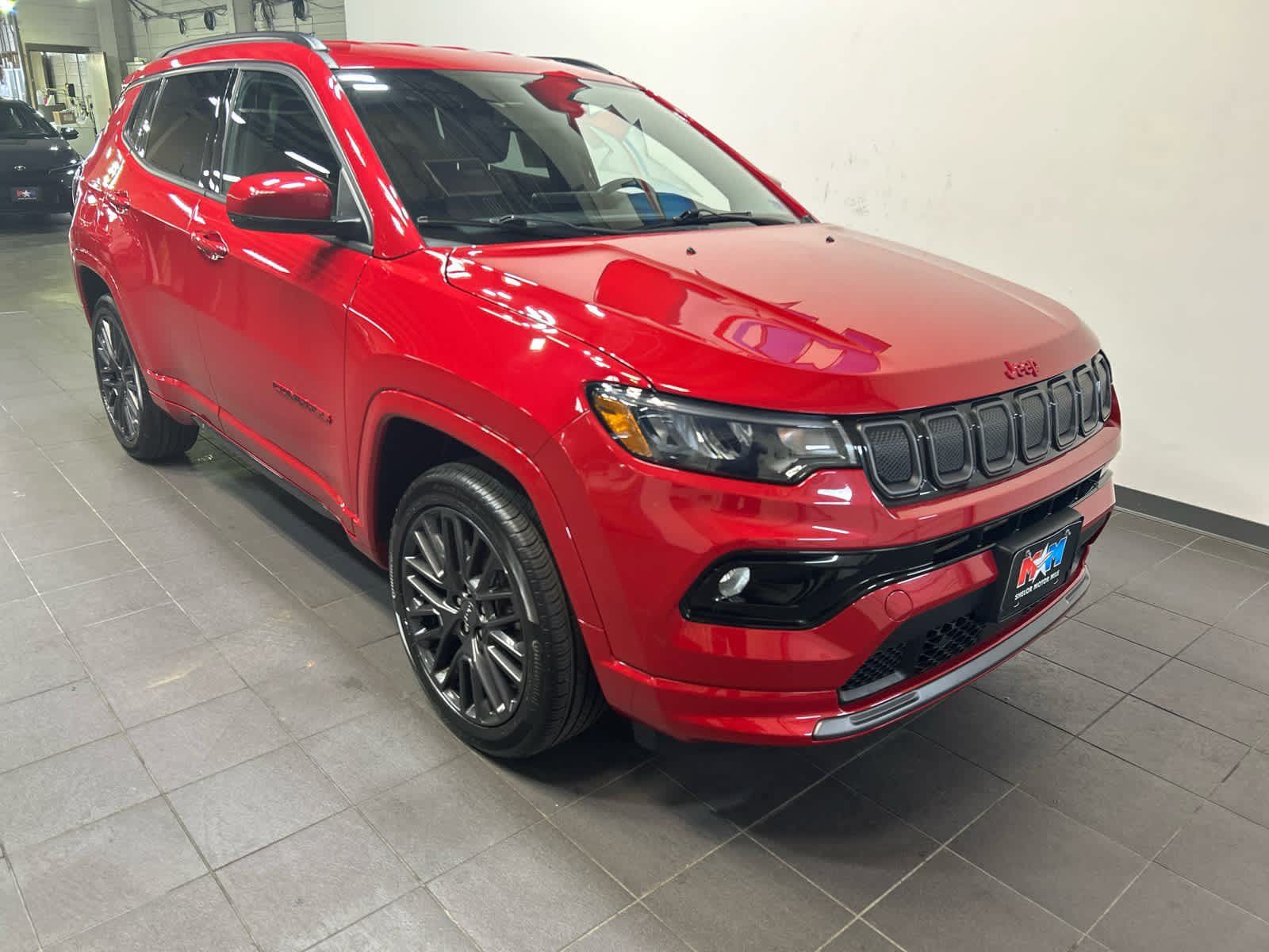 Used 2022 Jeep Compass Limited AWD/4WD image 2