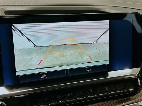 Used 2022 Chevrolet Silverado 1500 LT image 14