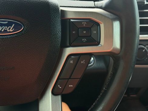 Used 2017 Ford F150 Platinum w/ Equipment Group 701A Luxury AWD/4WD image 26
