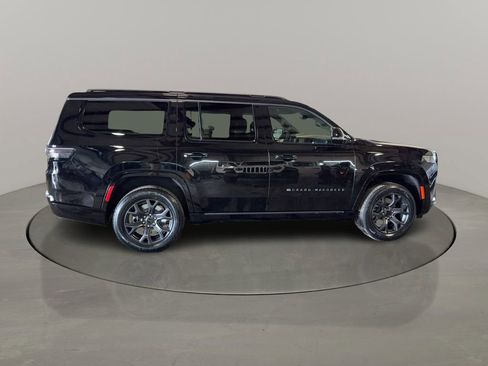 New 2026 Jeep Grand Wagoneer Limited w/ Premium Group II AWD/4WD image 8