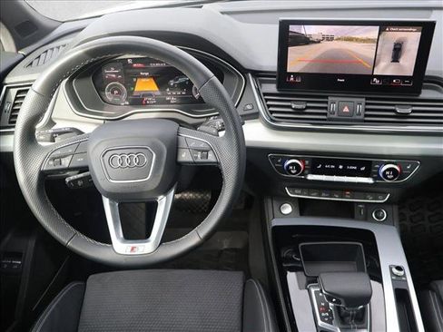 Used 2023 Audi Q5 e Prestige w/ Prestige Package AWD/4WD image 23