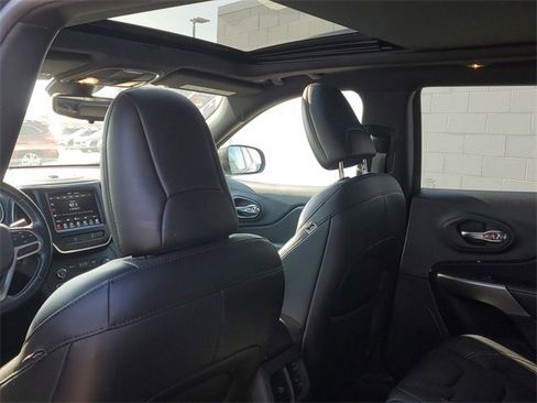 Used 2021 Jeep Cherokee Latitude Lux 80th Anniv w/ Quick Order Package 26U 80TH image 10