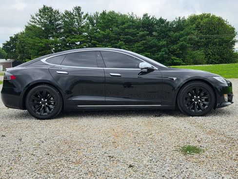 Used 2018 Tesla Model S 100D AWD/4WD image 9