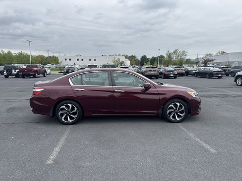 Used 2016 Honda Accord EX-L image 26