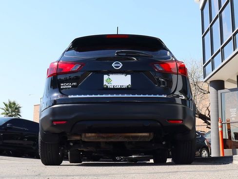 Used 2018 Nissan Rogue Sport S w/ S Appearance Package image 12